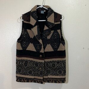 Ivy wool blend heavyweight vest. Tan and black patterned. Size Medium